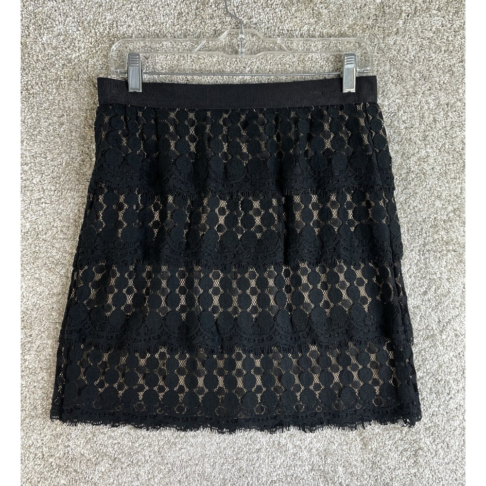 Ann‎ Taylor Mini Skirt Women's 4 Lace Tiered Nude Underlay Lining 1/4 Back Zip